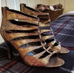 Lane Bryant gold/sparkling Heels 9W